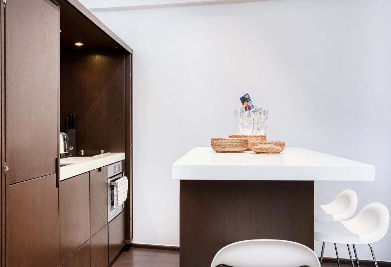 Appartement Place Des Lices Avec Parking Saint-Tropez Kültér fotó